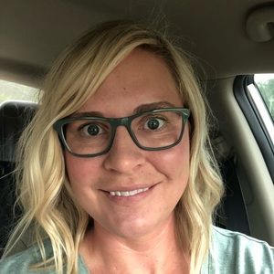 Meet your Posher, Karisa